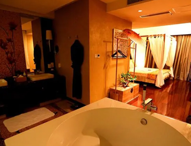 成都武侯区养生会所的黄昏恋:当爱情遇上八十岁